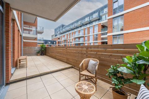 2 bedroom flat to rent, Talisker House, Acton, London, W3