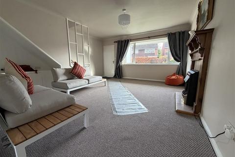 3 bedroom townhouse for sale, Arlington Court, Oldswinford, Stourbridge