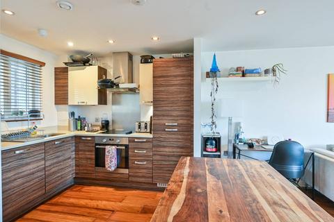 1 bedroom flat for sale, Boyson Road, Elephant and Castle, London, SE17