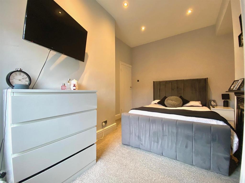 Bedroom2.jpg