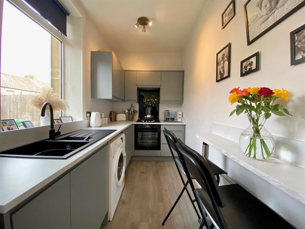 Kitchen5.jpg