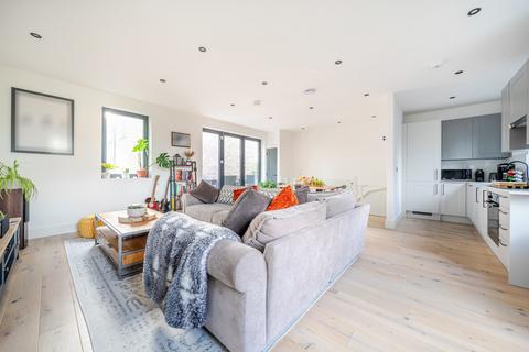 undefined, Radlett Close, London