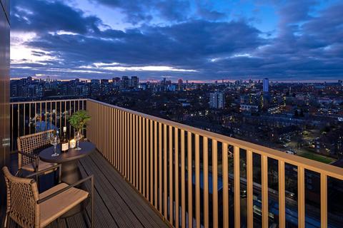 undefined, Queens Cross, Royal Docks E16
