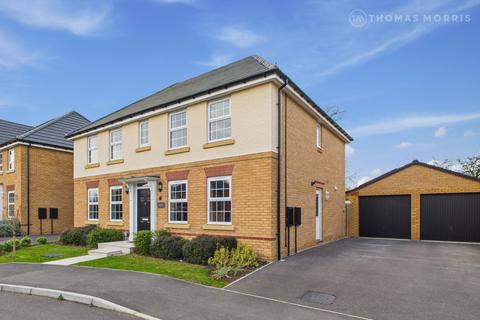 4 bedroom detached house for sale, Turnpike Close, St. Ives PE27