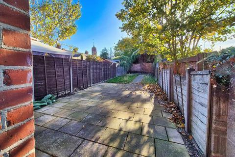 3 bedroom terraced house for sale, Brooks Hall Road, Ipswich
