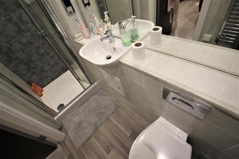 2 bedroom apartment to rent, Hartisca Residence, Hyde Park, Leeds, LS6 1RY