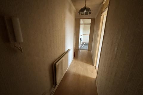 undefined, 1, Bootle L20