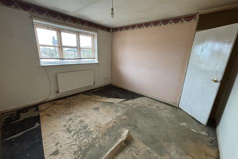 undefined, 1, Bootle L20