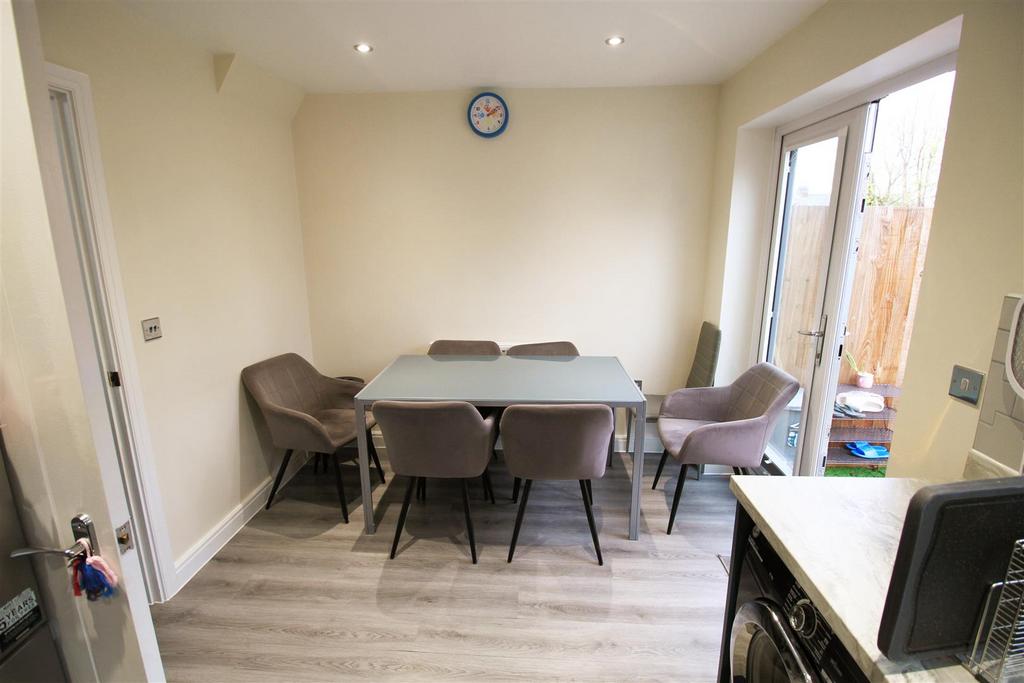 Dining area.jpg