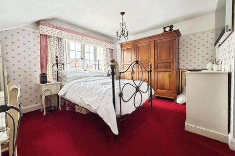 3 bedroom semi-detached house for sale, Coronation Close, Bexley DA5