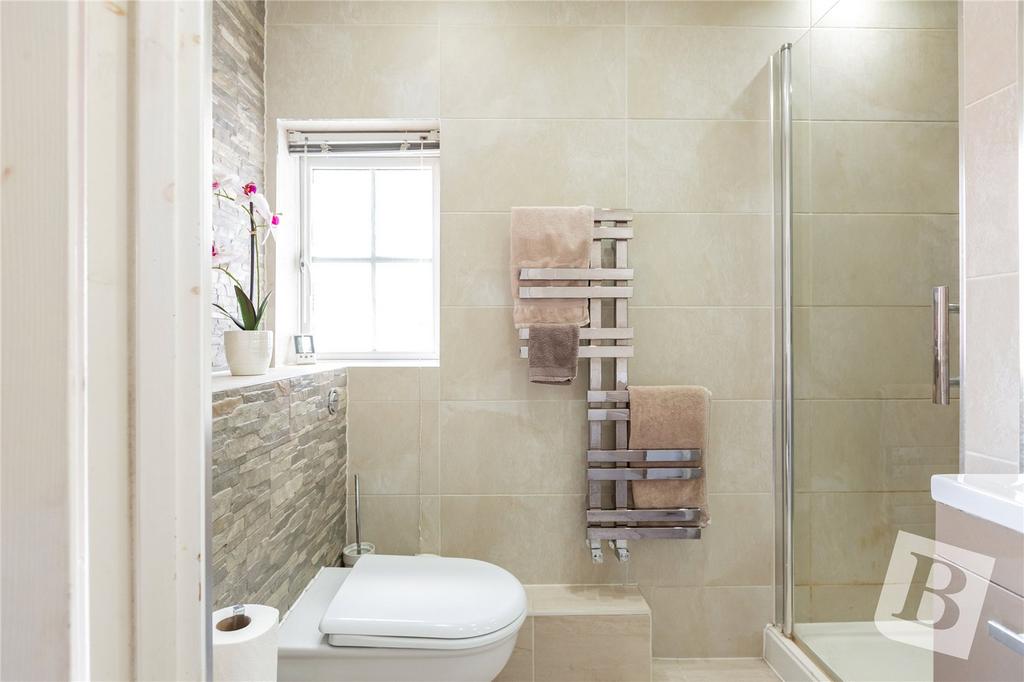 Master En-Suite
