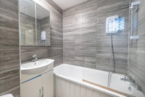 2 bedroom flat for sale, Darfield Way, North Kensington, London, W10