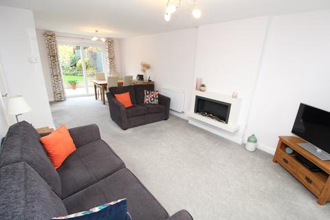 3 bedroom detached house for sale, Sanderson Close, Leicester LE8