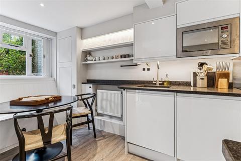 undefined, Aldridge Road Villas, Notting Hill, W11