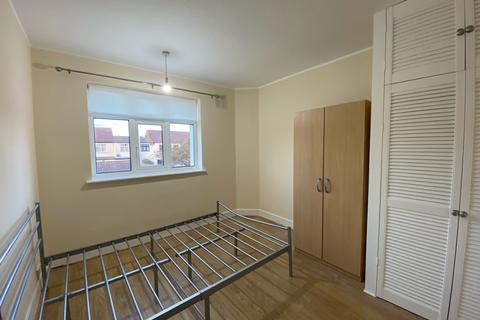 undefined, Staines Road, Ilford IG1