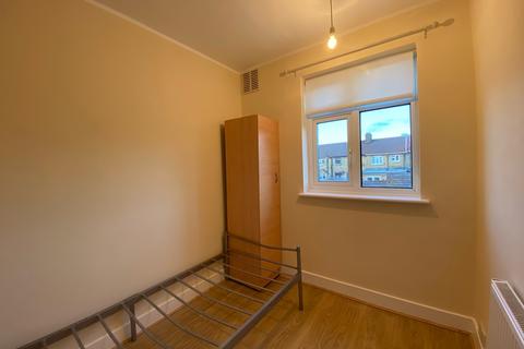 undefined, Staines Road, Ilford IG1