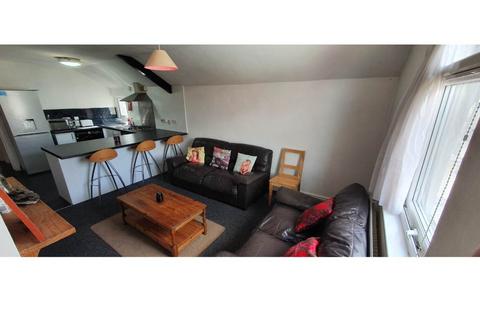 3 bedroom flat to rent, Glynrhondda Street (Flat 4) , Cathays, Cardiff