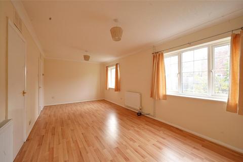 3 bedroom semi-detached house to rent, Wren Close, Mildenhall, Bury St. Edmunds, Suffolk, IP28