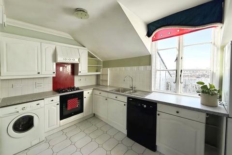 undefined, Royal Gate, Hampshire PO4