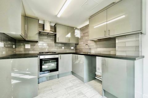 undefined, London Road, Langley SL3