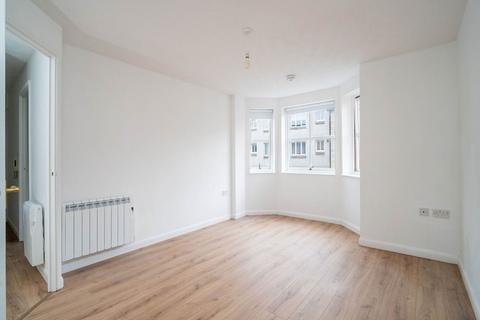 2 bedroom flat to rent, Orwell Terrace, Dalry, Edinburgh