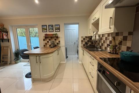 3 bedroom townhouse for sale, Parc Y Gelli, Foelgastell, Llanelli