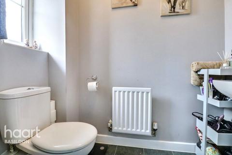 undefined, School Avenue, Basildon