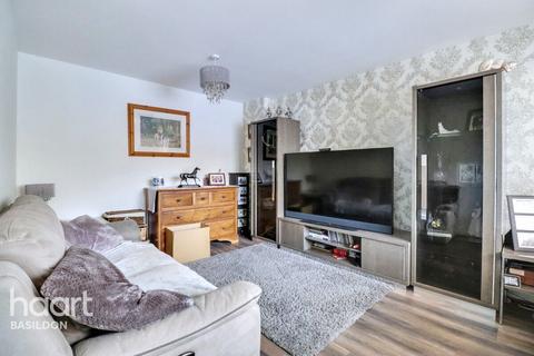 undefined, School Avenue, Basildon