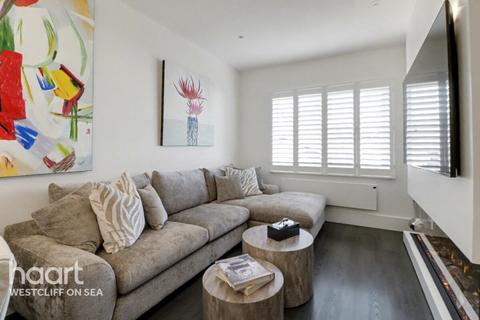 2 bedroom retirement property for sale, Holland Road, Westcliff-On-Sea