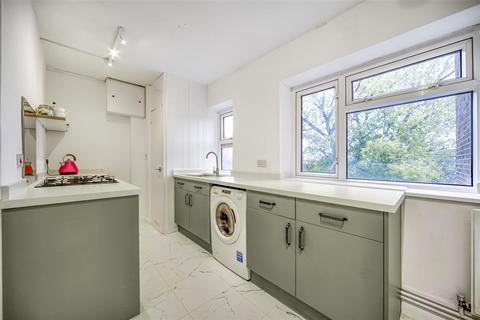undefined, Clifford Avenue, East Sheen, SW14