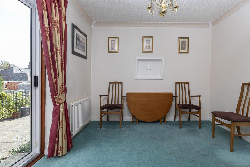 Bramleys Estate Agents - Gleneagles Way - Fixby (1