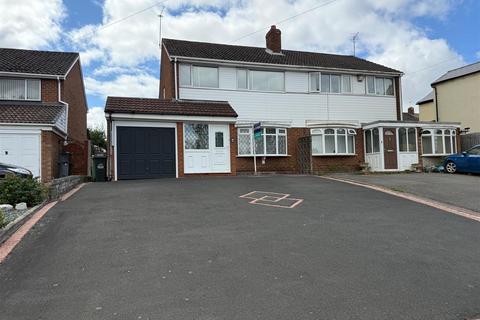 Stourbridge Road, Halesowen, B63 3QU