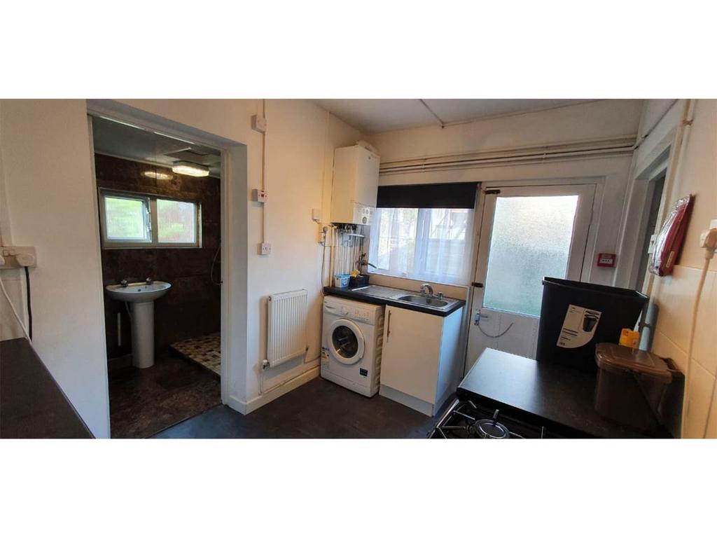 Kitchen 2