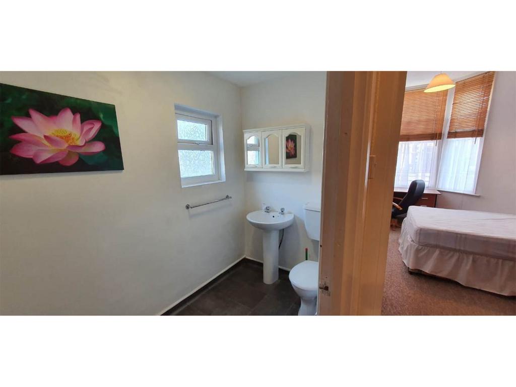 Bathroom (1)