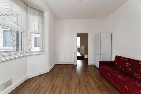 3 bedroom flat to rent, Caledon Road, E6