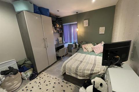 undefined, Flat 7, Hartisca Residence Hartwell Road, Hyde Park, Leeds