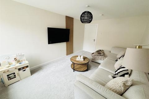 3 bedroom house for sale, Monarch Road, Houghton Le Spring DH4