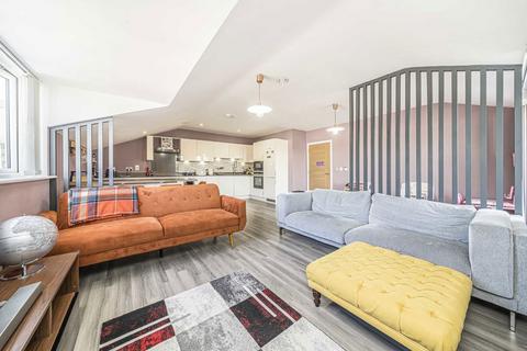 undefined, Dyas Road, Sunbury-On-Thames TW16
