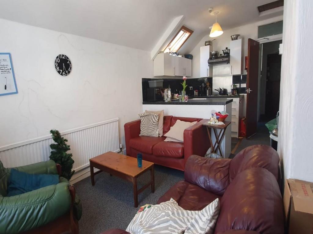 Living room (2)