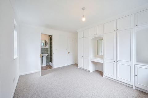 undefined, Hook Road, Surbiton KT6