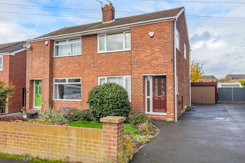 3 bedroom semi-detached house for sale, Castle Close, Birstall