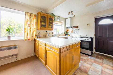3 bedroom semi-detached house for sale, Castle Close, Birstall