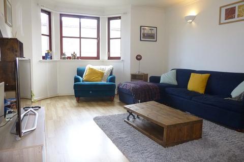 2 bedroom flat to rent, Malloch Street, Glasgow G20
