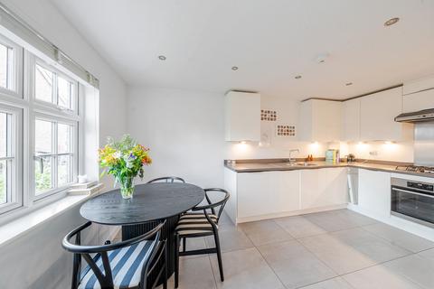 undefined, Finch Green, Caddington, LU1