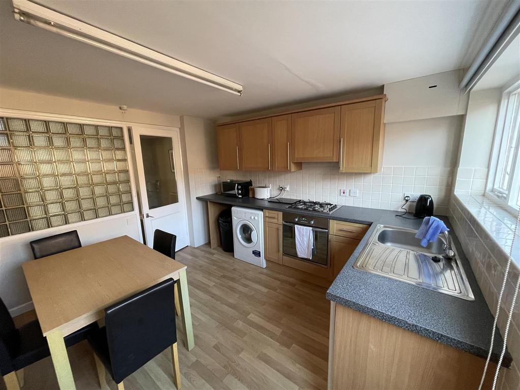 Kitchen 2