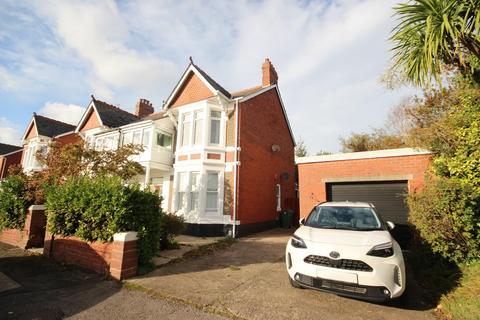 2 bedroom maisonette for sale, Highfield Road, Lakeside, Cardiff