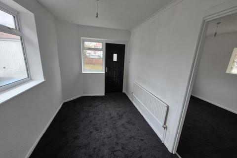 4 bedroom semi-detached house to rent, Dobson Avenue, Lytham St. Annes, Lancashire, FY8