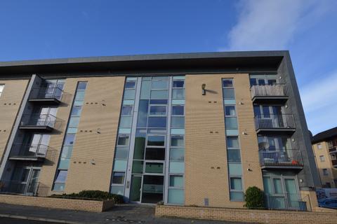 Queen Elizabeth Gardens, New Gorbals, Glasgow, G5