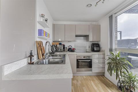 2 bedroom flat for sale, Blue Anchor Lane, Bermondsey, SE16