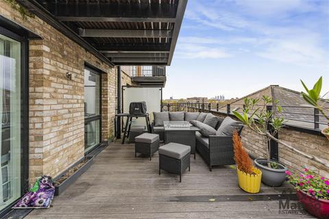 2 bedroom flat for sale, Blue Anchor Lane, Bermondsey, SE16